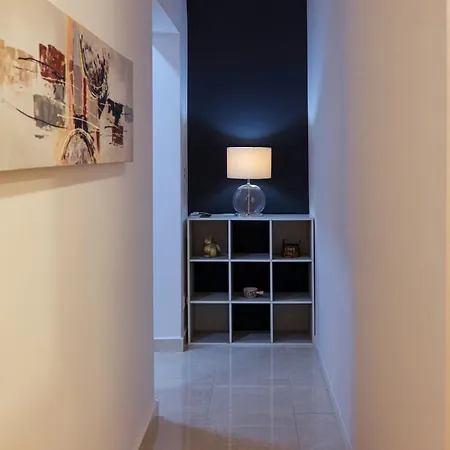 Cozy Escape In Vibrant Gzira